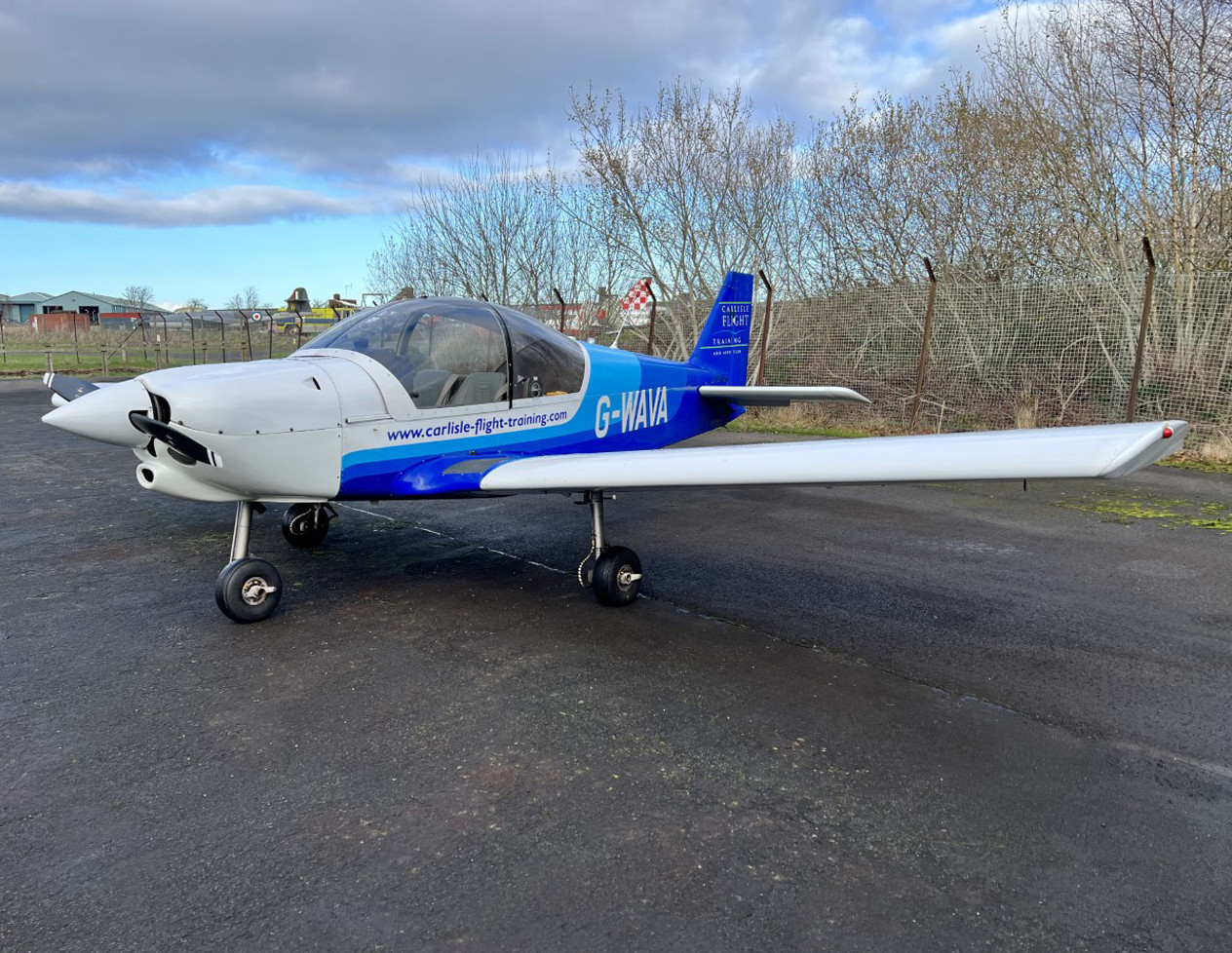 Robin HR200 G-WAVA