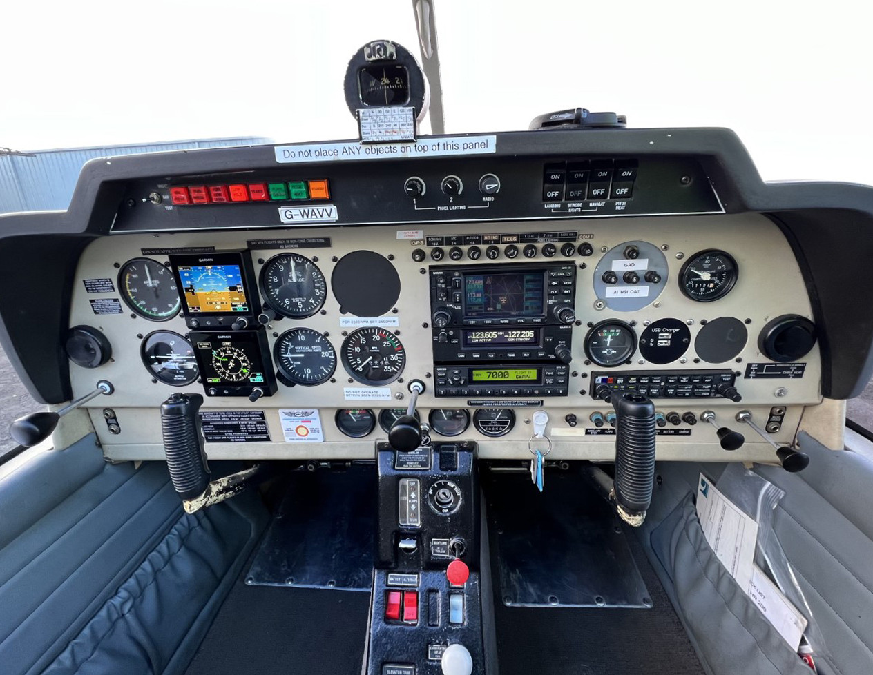 Robin HR200 G-WAVV Robin HR200 G-WAVV