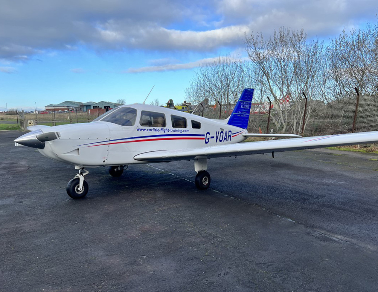 Piper Archer III G-VOAR Piper Archer III G-VOAR