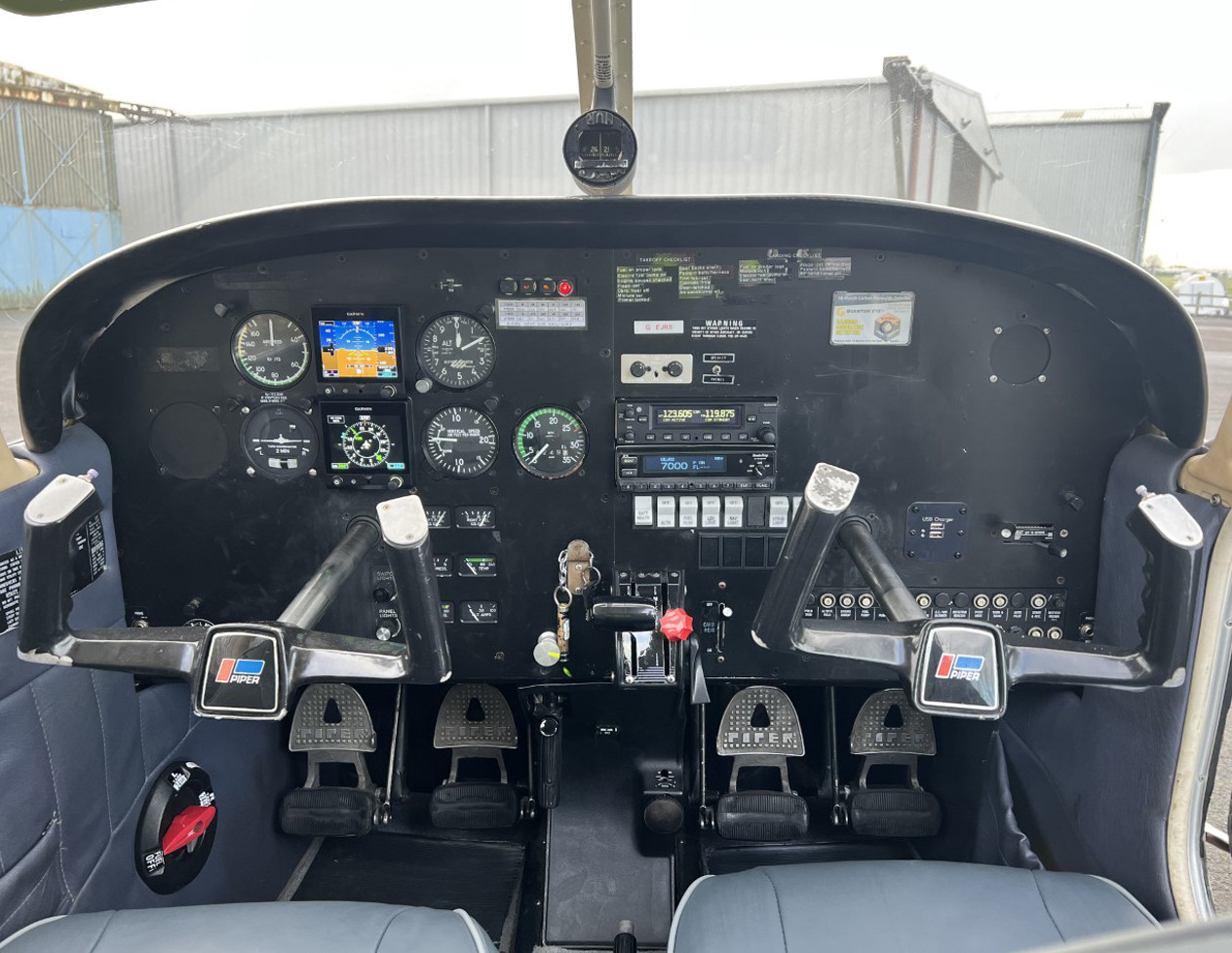 Piper Warrior G-EJRS Piper Warrior G-EJRS